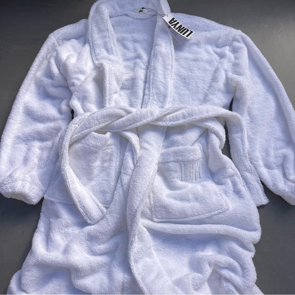 Lunya Spa Terry Robe - Picture 4 of 8